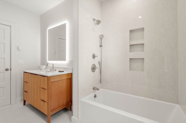 207 Summer St 3, Somerville, MA 02143