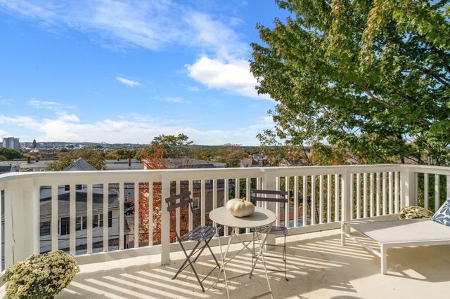 207 Summer St 3, Somerville, MA 02143