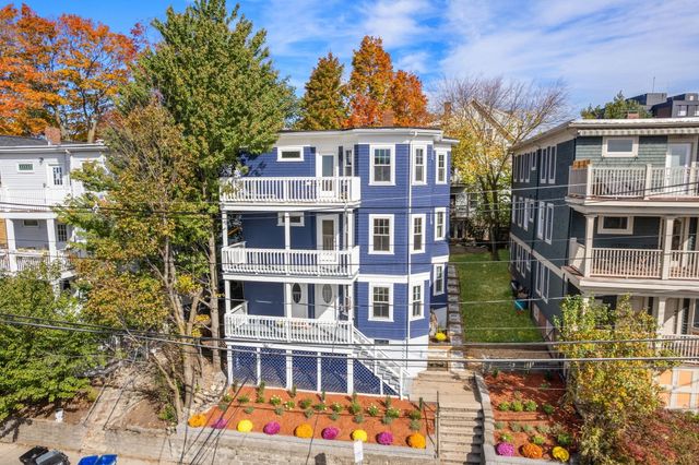 207 Summer St 3, Somerville, MA 02143