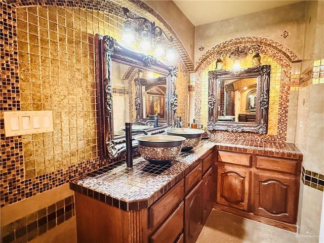 8607 Martin Morales Road, Weslaco, TX 78599