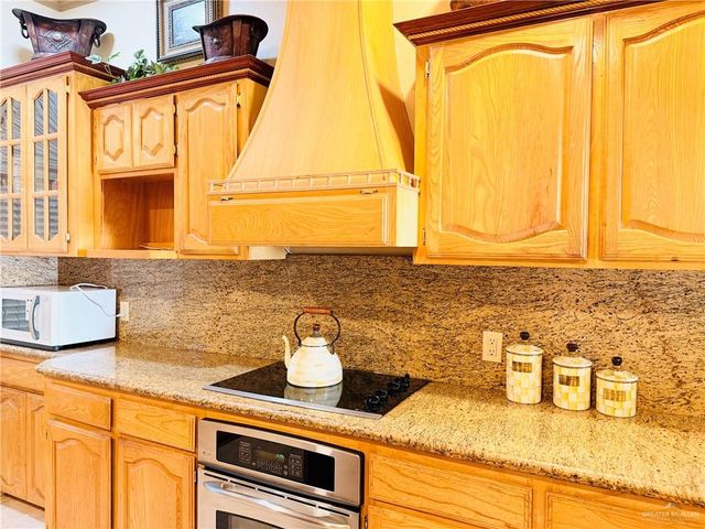 8607 Martin Morales Road, Weslaco, TX 78599