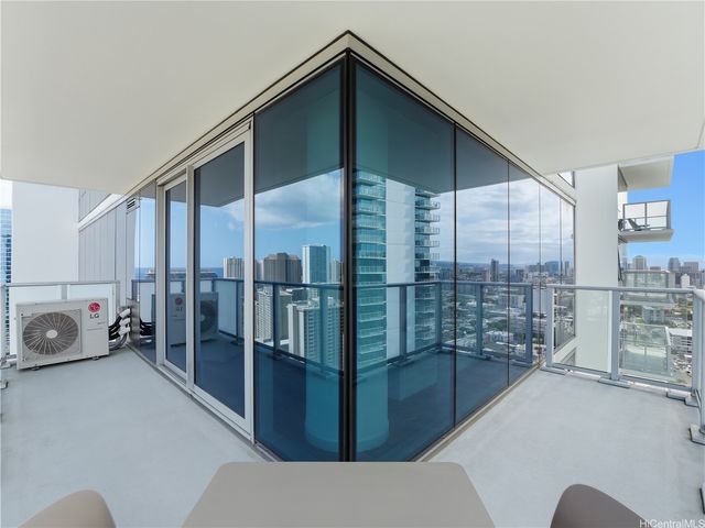 1500 Rycroft Street 3101R, Honolulu, HI 96814