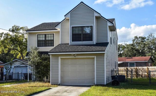 8140 WAKEFIELD Avenue, Jacksonville, FL 32208