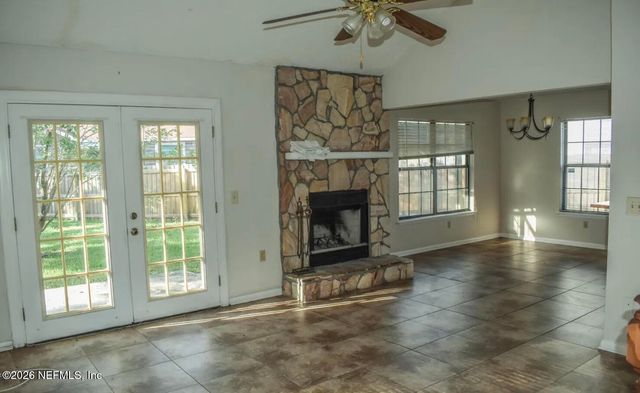 8140 WAKEFIELD Avenue, Jacksonville, FL 32208