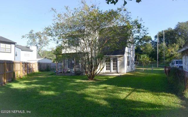 8140 WAKEFIELD Avenue, Jacksonville, FL 32208