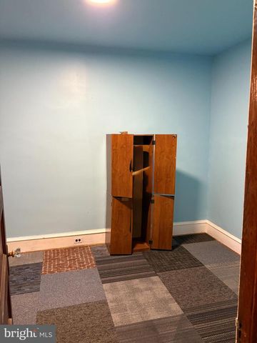 5861 ANGORA TER, Philadelphia, PA 19143