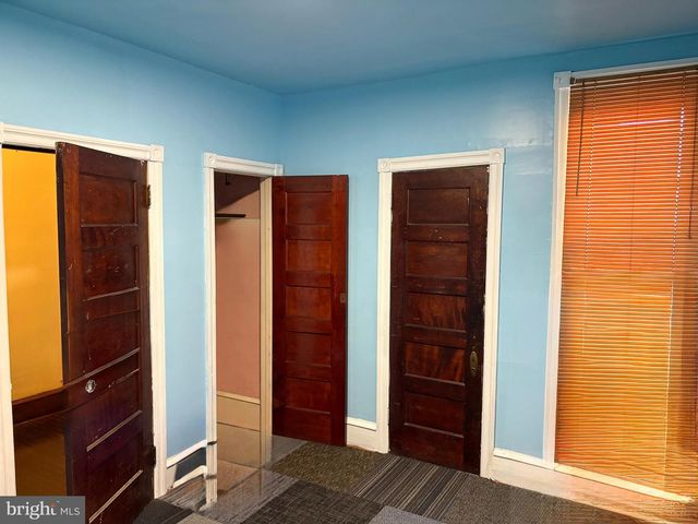 5861 ANGORA TER, Philadelphia, PA 19143