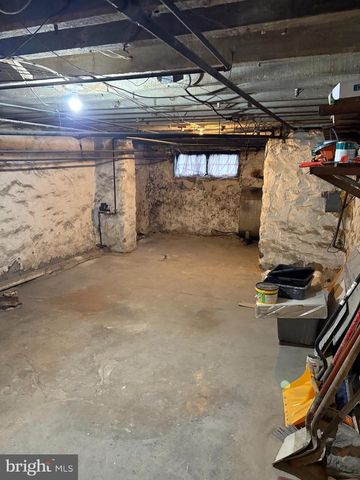 5861 ANGORA TER, Philadelphia, PA 19143