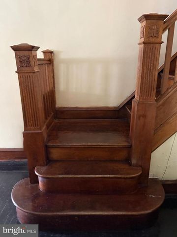 5861 ANGORA TER, Philadelphia, PA 19143