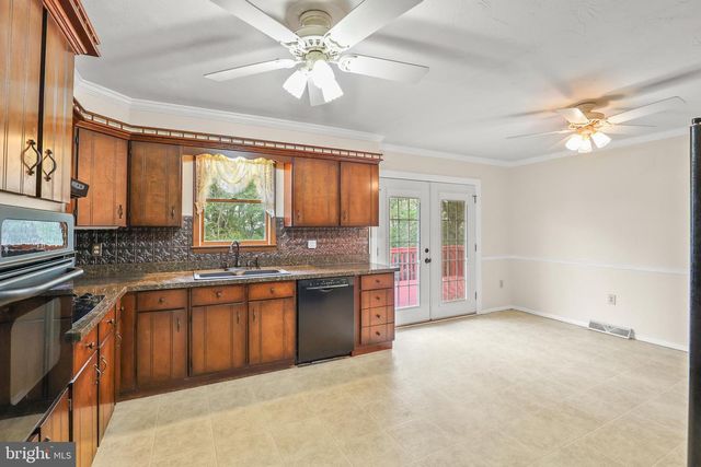 3413 HEATHER DR, York, PA 17408
