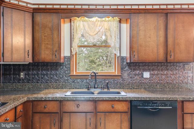 3413 HEATHER DR, York, PA 17408