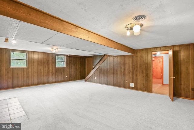 3413 HEATHER DR, York, PA 17408