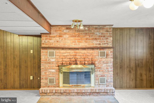 3413 HEATHER DR, York, PA 17408