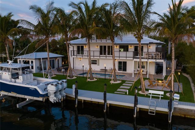 6448 HOLLYWOOD BOULEVARD, Sarasota, FL 34231