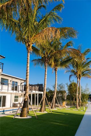 6448 HOLLYWOOD BOULEVARD, Sarasota, FL 34231