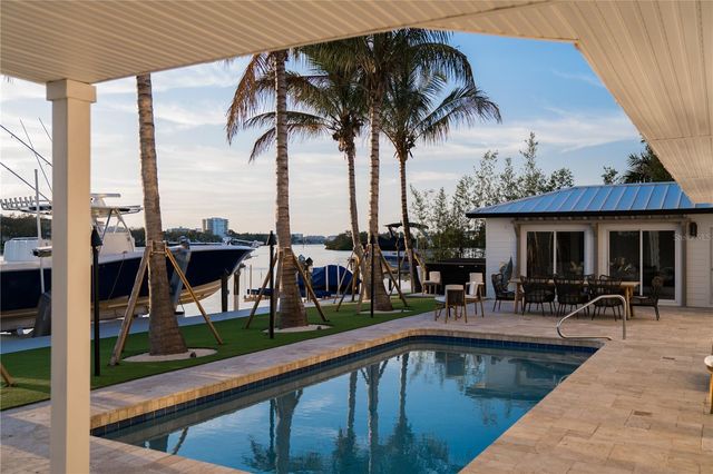 6448 HOLLYWOOD BOULEVARD, Sarasota, FL 34231