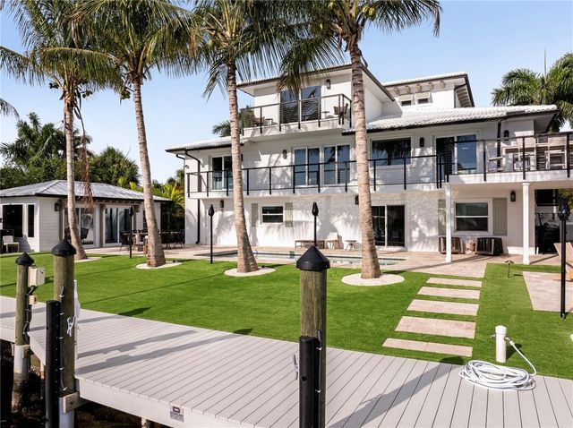 6448 HOLLYWOOD BOULEVARD, Sarasota, FL 34231