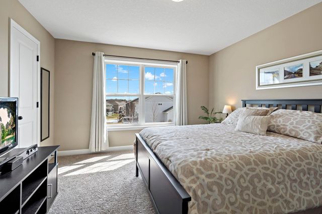 3894 Carver Path, Chaska, MN 55318