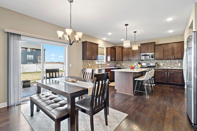 3894 Carver Path, Chaska, MN 55318