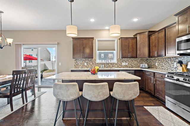 3894 Carver Path, Chaska, MN 55318