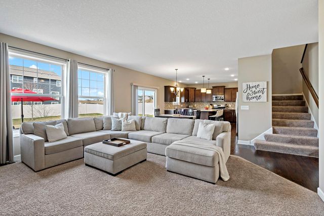3894 Carver Path, Chaska, MN 55318