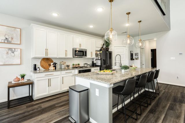 10306 Aldrin Drive, Rosharon, TX 77583