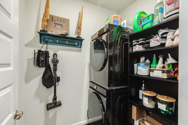 10306 Aldrin Drive, Rosharon, TX 77583