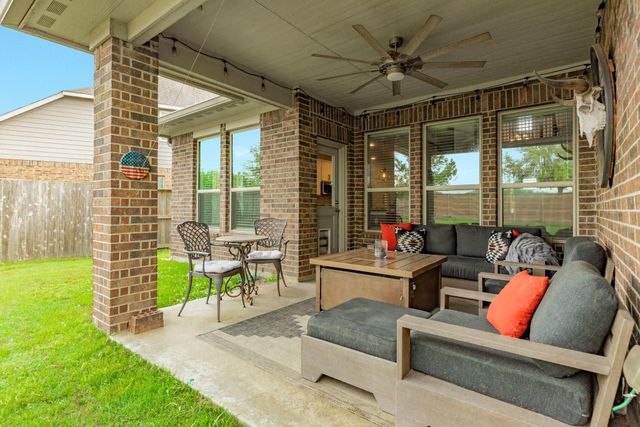 10306 Aldrin Drive, Rosharon, TX 77583