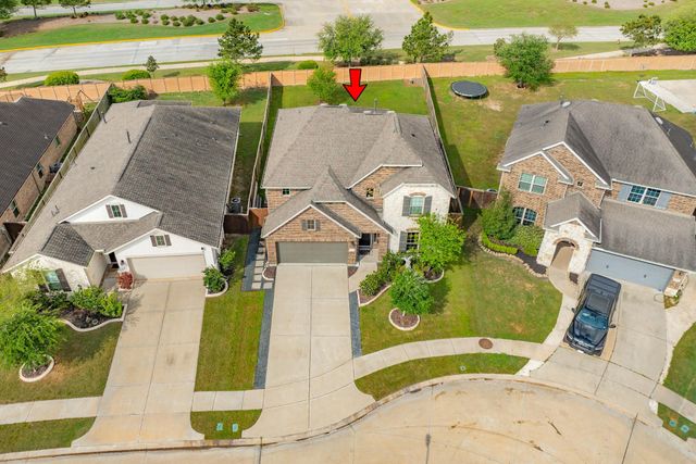 10306 Aldrin Drive, Rosharon, TX 77583