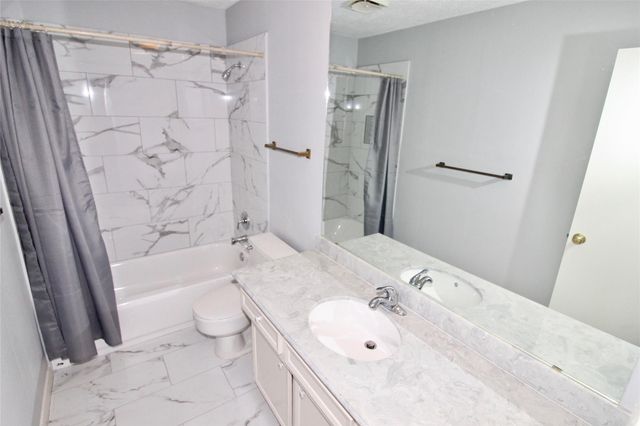 3146 Wagon Trail Drive, Sugar Land, TX 77479