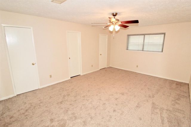 3146 Wagon Trail Drive, Sugar Land, TX 77479