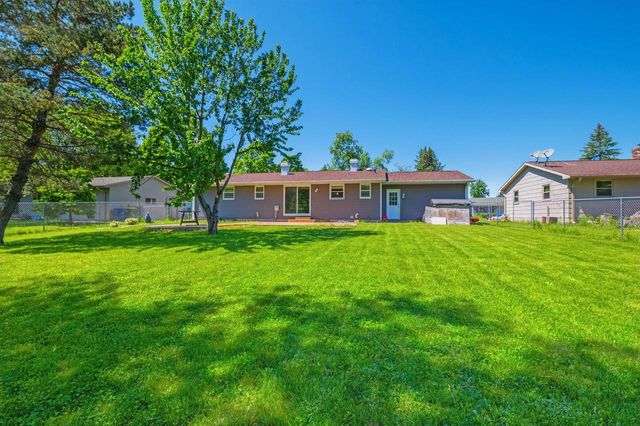 2430 HEATHER ROAD, Green Bay, WI 54311