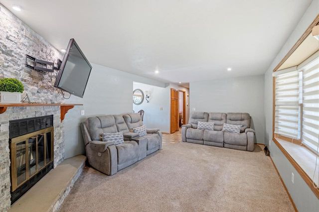 2430 HEATHER ROAD, Green Bay, WI 54311