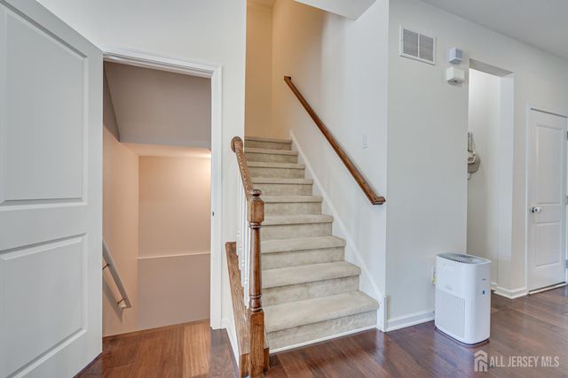 14 Hyacinth Lane, Monroe, NJ 08831
