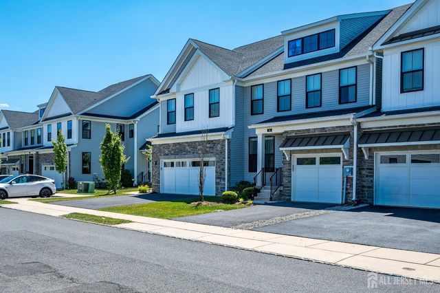 14 Hyacinth Lane, Monroe, NJ 08831