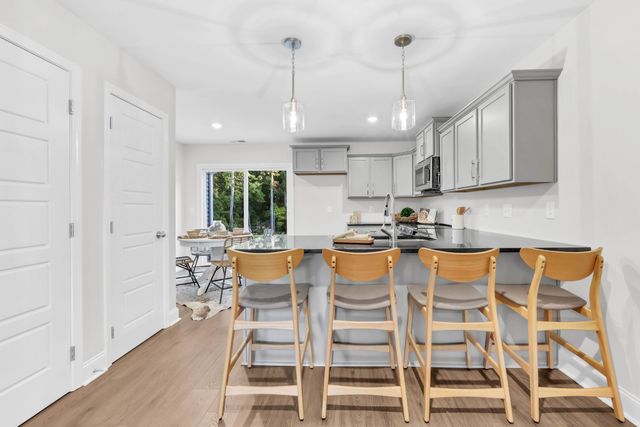 131 Quarry Point Dr C131, Clarksville, TN 37043