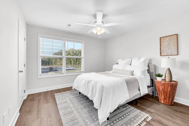 131 Quarry Point Dr C131, Clarksville, TN 37043