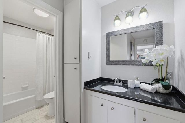 309 Tradewinds Drive 10, San Jose, CA 95123