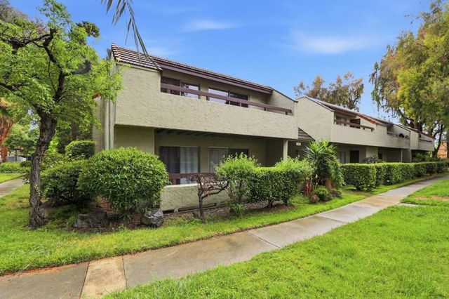 309 Tradewinds Drive 10, San Jose, CA 95123