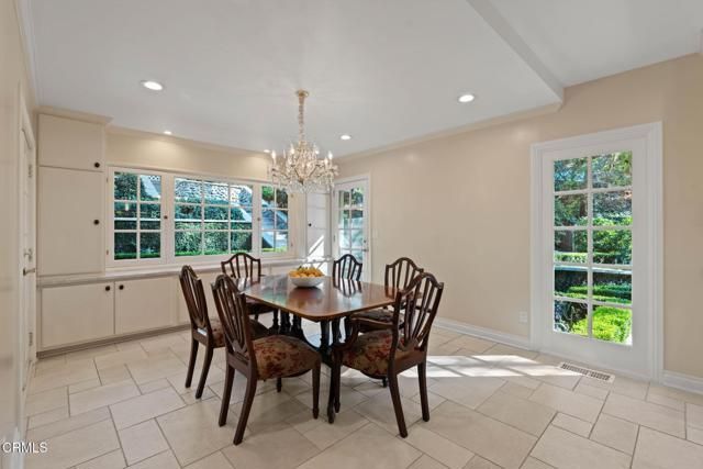 1010 Stoneridge Drive, Pasadena, CA 91105