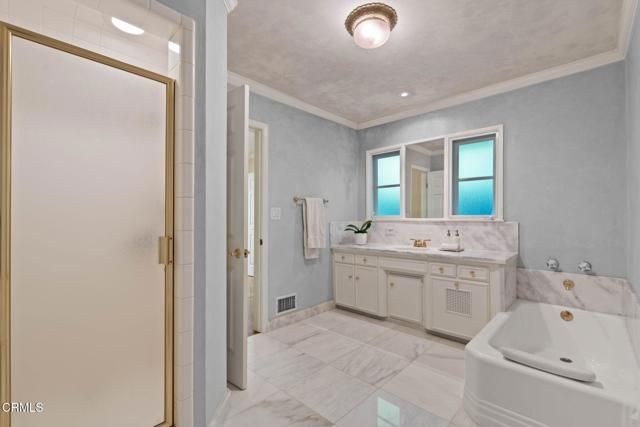 1010 Stoneridge Drive, Pasadena, CA 91105