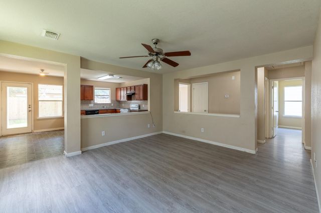 20606 Bishops Gate Lane, Humble, TX 77338