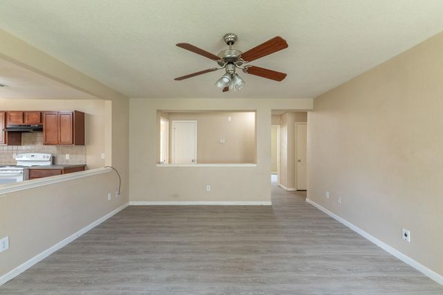 20606 Bishops Gate Lane, Humble, TX 77338