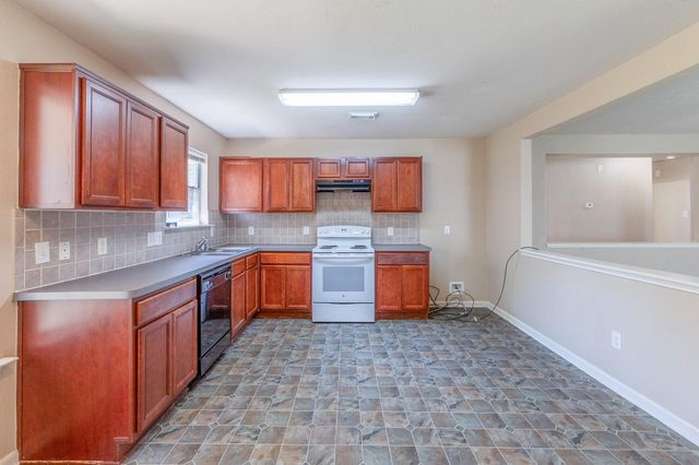20606 Bishops Gate Lane, Humble, TX 77338