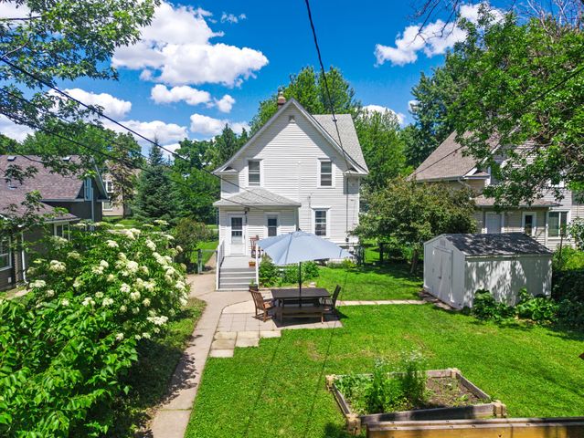1646 Taylor Avenue, Saint Paul, MN 55104