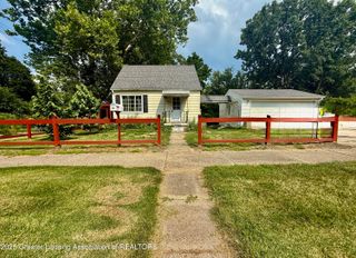 701 S Fairview Avenue, Lansing, MI 48912