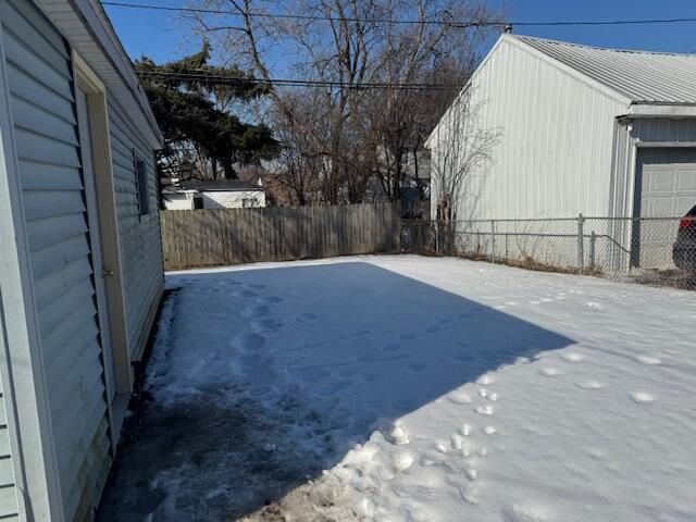 5709 N 78th STREET, Milwaukee, WI 53218