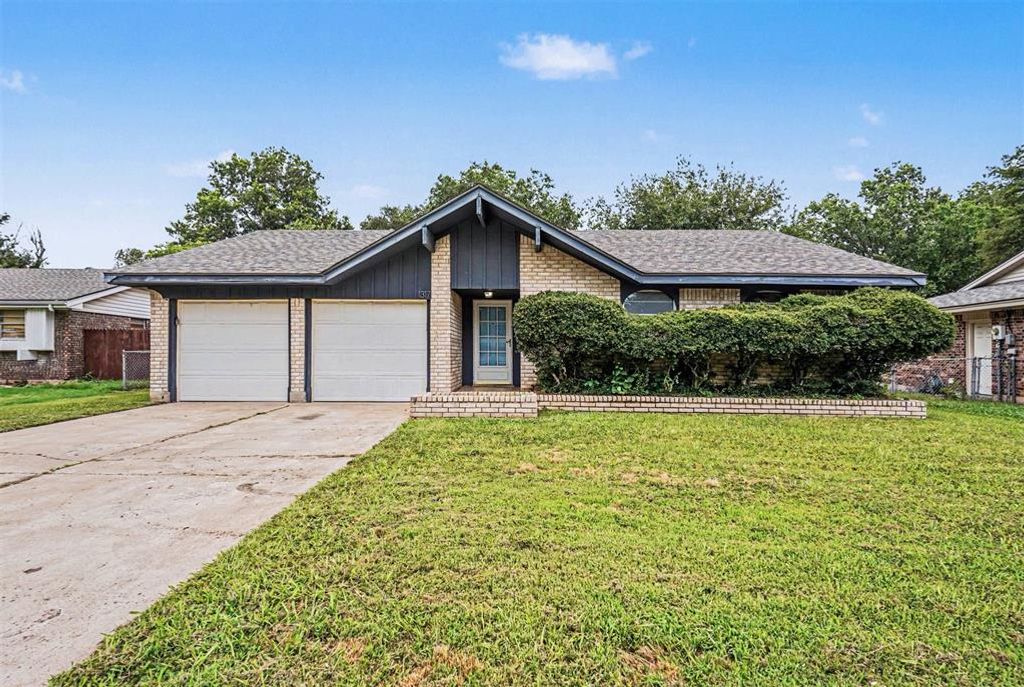 1317 Columbia Circle, Norman, OK 73071