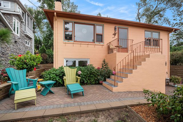 101 Shore Drive, Portage, IN 46368