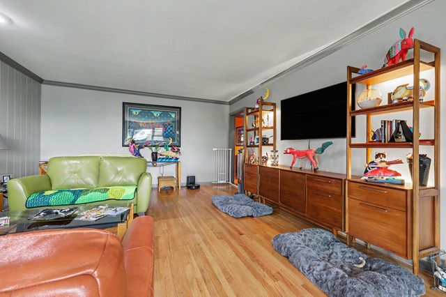 101 Shore Drive, Portage, IN 46368